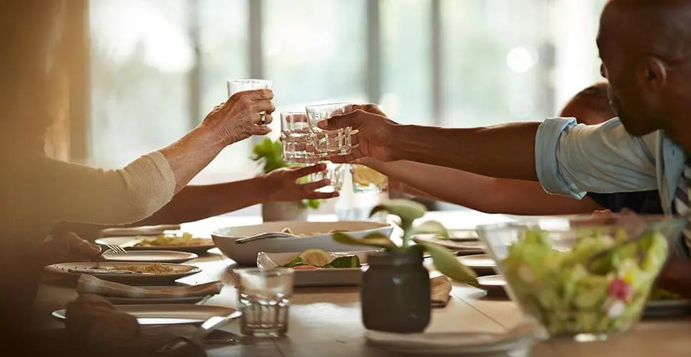 4 Ways to Make your Home the Life of the Housewarming Party