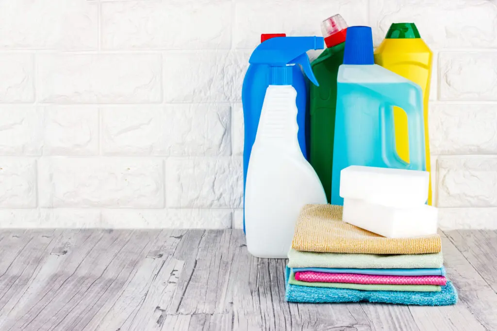 4 Simple Steps To Packing Liquids For a Move