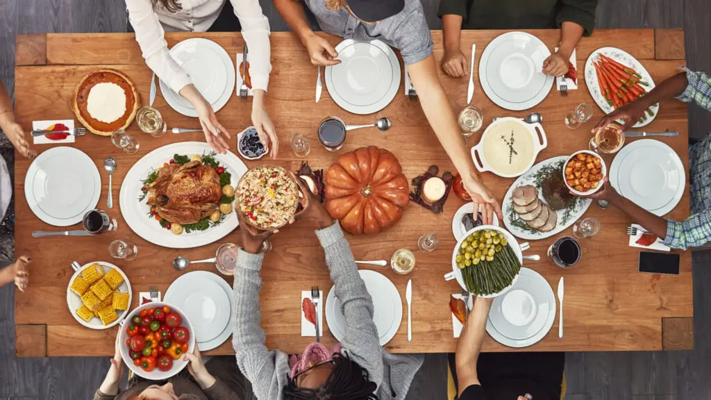 New Home Checklist: Hosting Your First Thanksgiving
