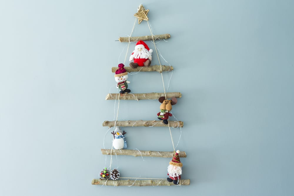 Unconventional Christmas Tree Ideas for a Contemporary Holiday Theme