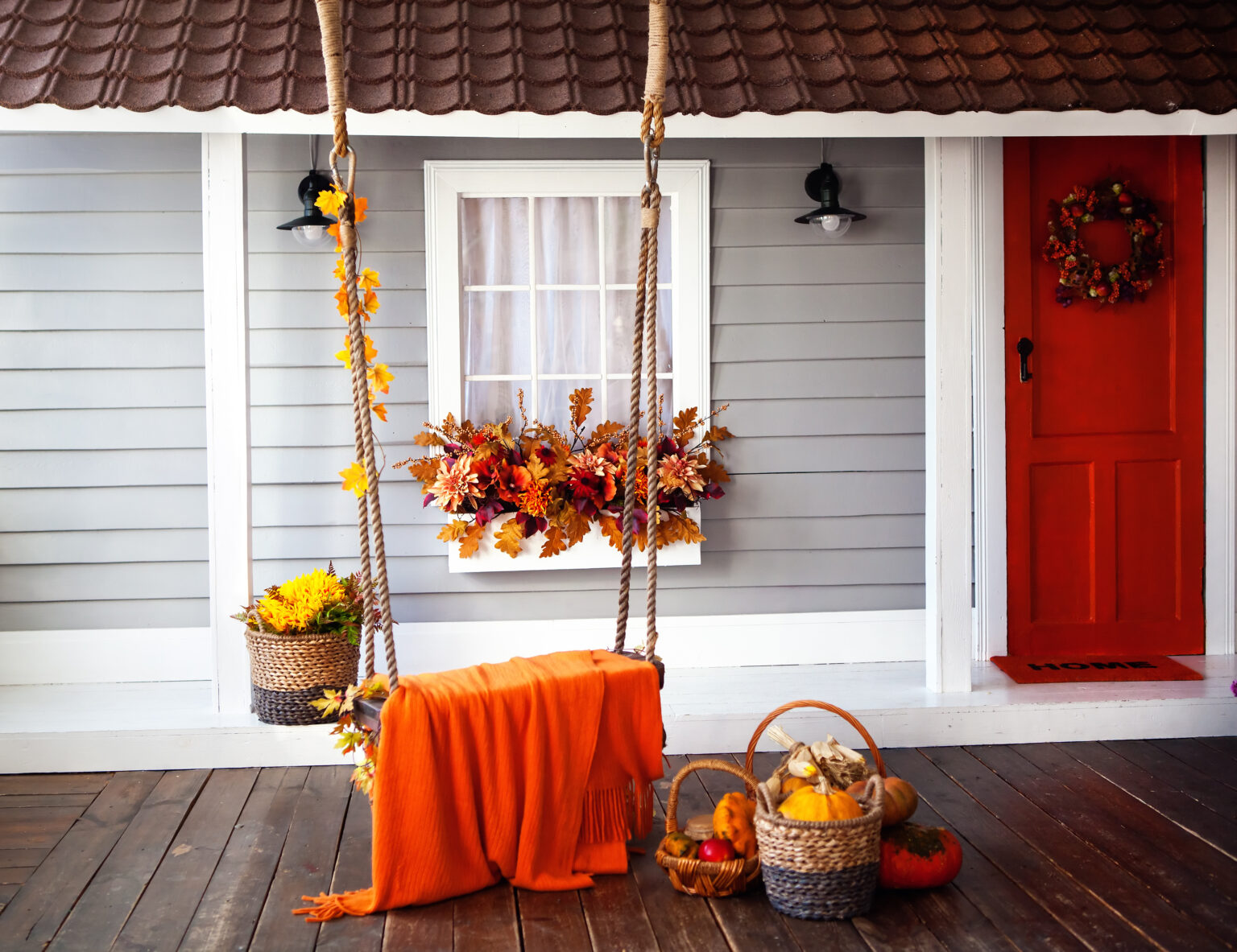 27 Fall Front Porch Ideas to Make Your Neighbors Jealous in 2024