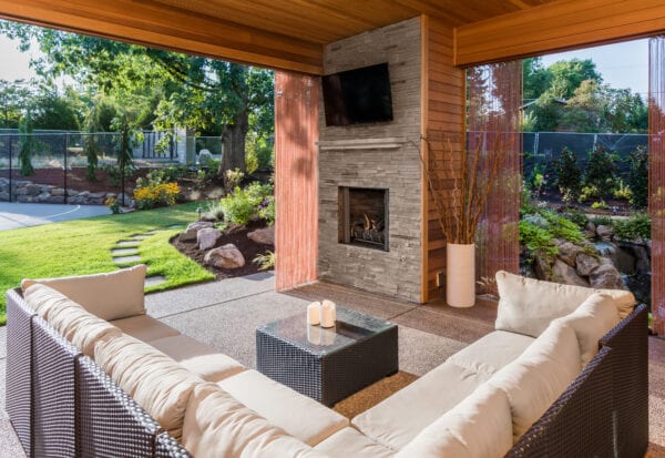 Our 20 Favorite Ideas For Outdoor Living Spaces   Shutterstock 389852074 600x413 