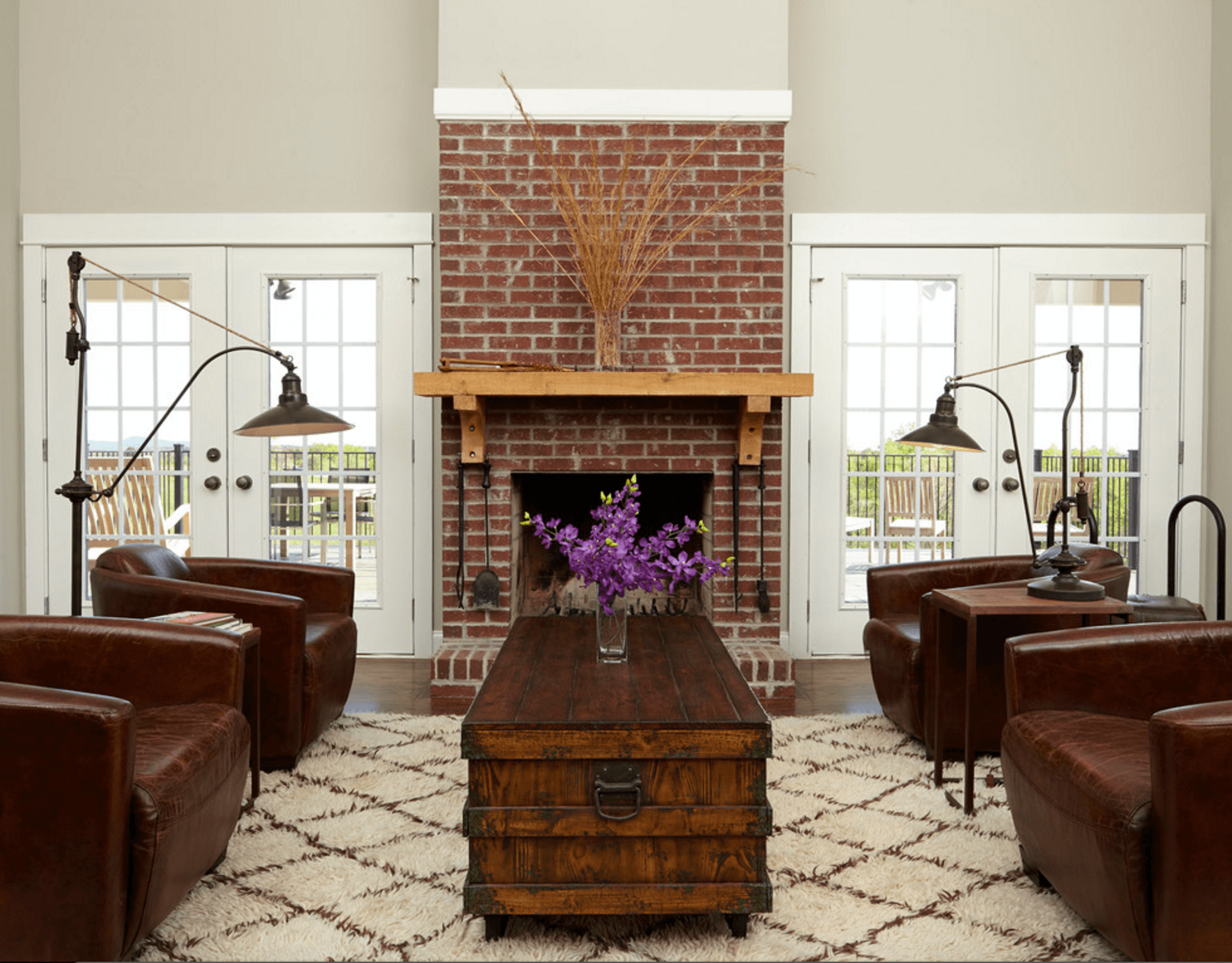 18 Mantel Decorating Ideas for a Fresh Fireplace
