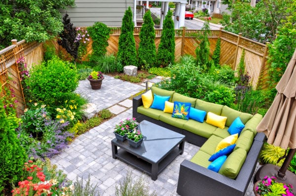 15 Cheap No Grass Backyard Ideas | MYMOVE